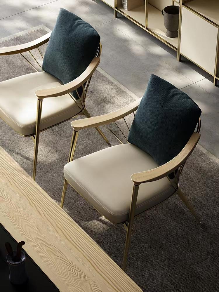Secure And Comfy arm chair
